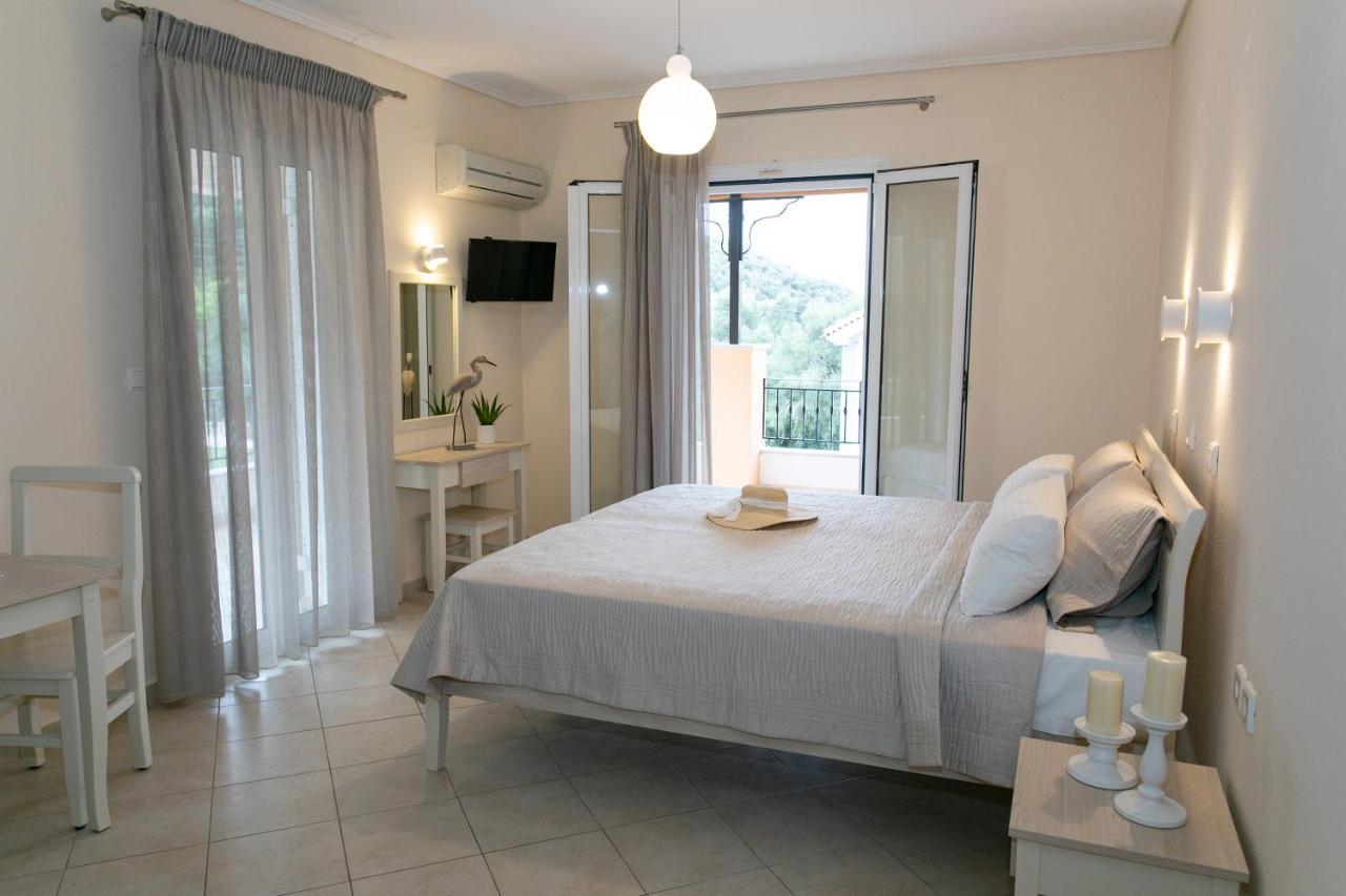 Tropical Apartments Parga Exterior photo